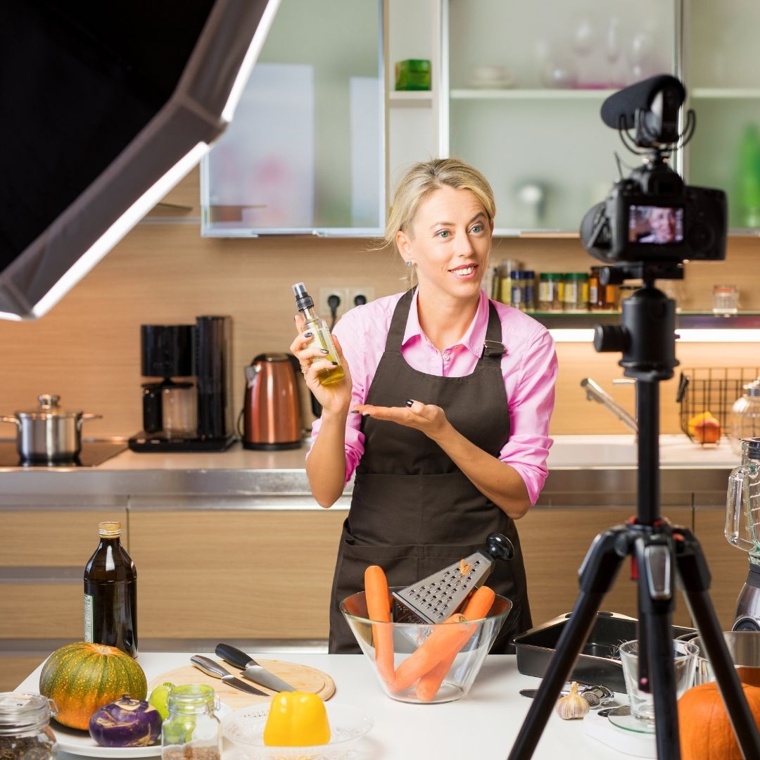 Ep-10 – Simple and Easy Video Creation Hacks to grow your Small Business